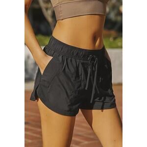 Daily Practice by Anthropologie Base Jump Active Lined Shorts Black Large